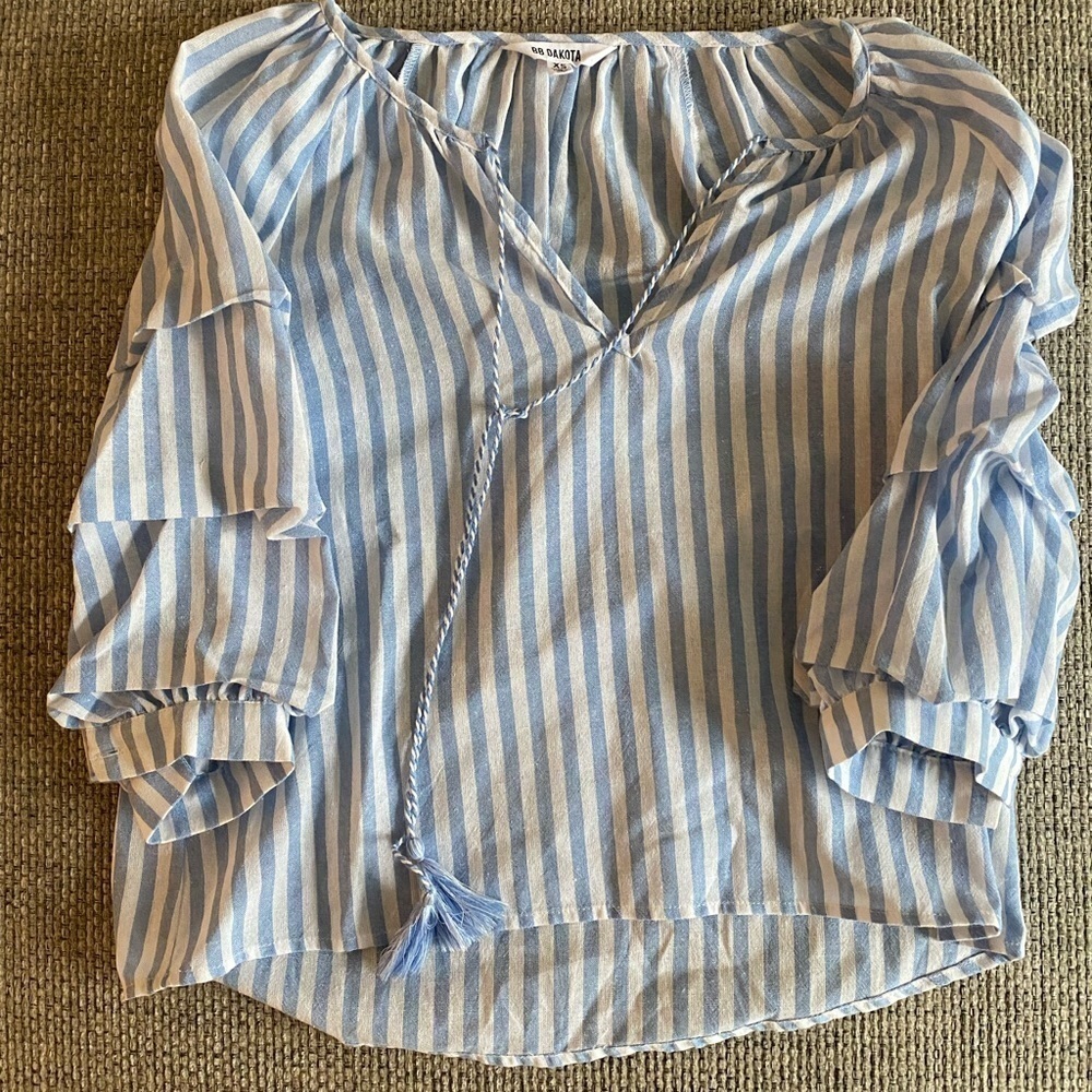 💥4 for $25💥 BB Dakota Striped Blouse